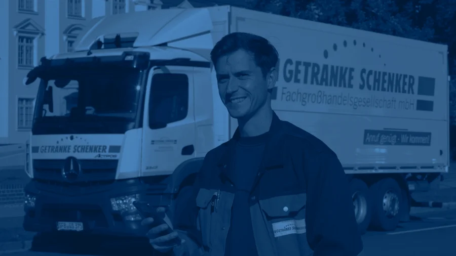 Getränke SLH-Mitarbeiter vor LKW