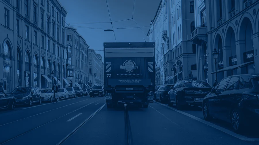Pachmayr-LKW in der Theresienstraße